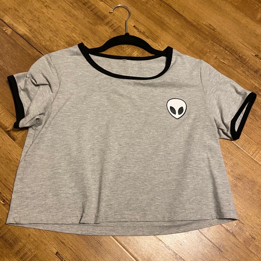 Grey crop top with alien